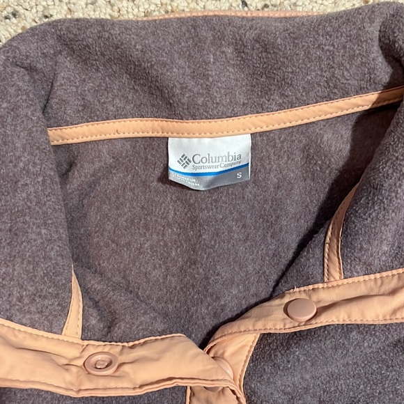 Columbia fleece sweatshirt, size S, NWOT - Picture 3 of 4